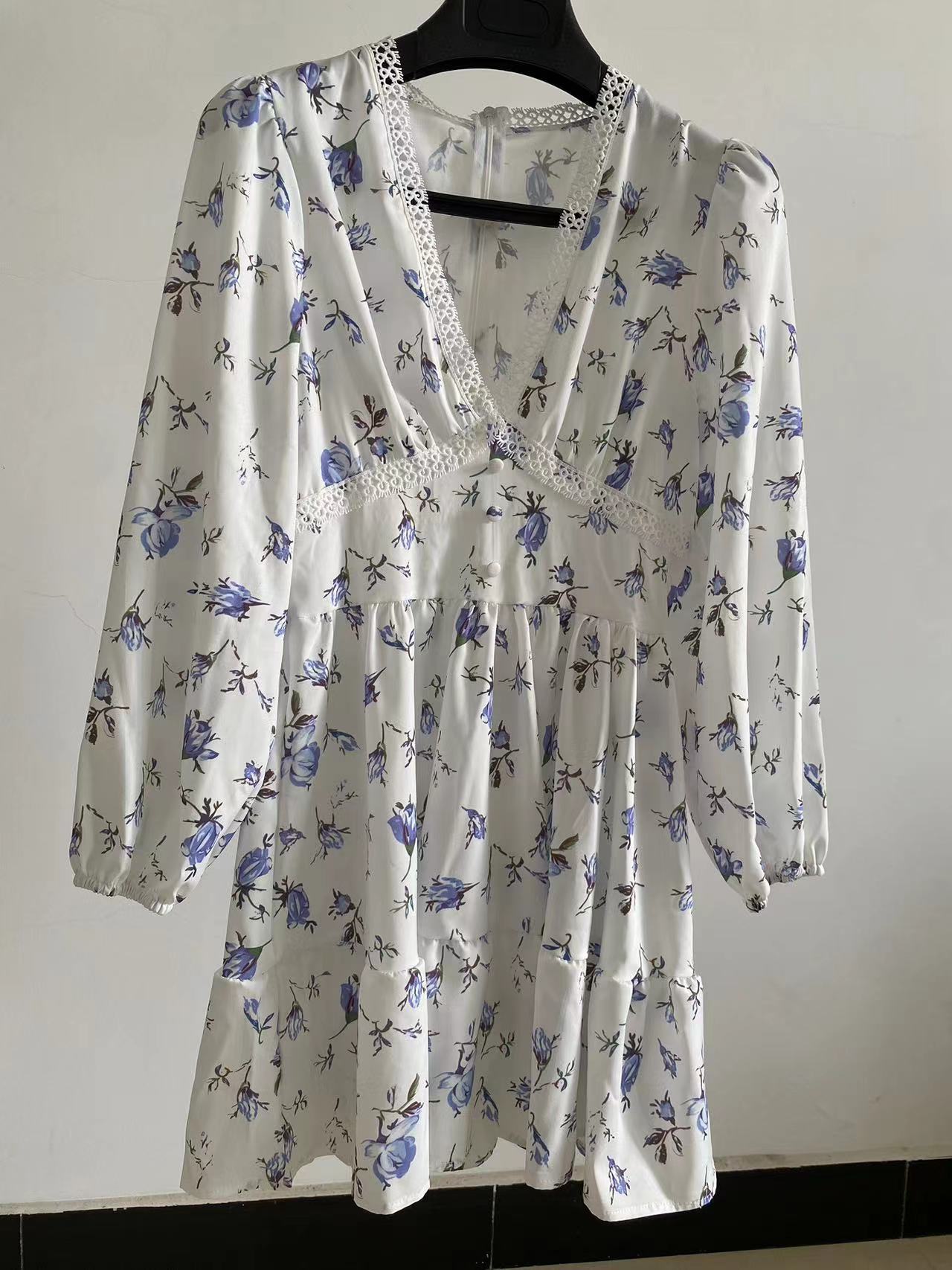 Women's V-Neck Lace Trim Floral Mini Dress — Romantic Puff Sleeve Tiered Ruffle Skirt Short Dress, Sweet Boho Floral Party Dress S–XXXL in 9 Prints