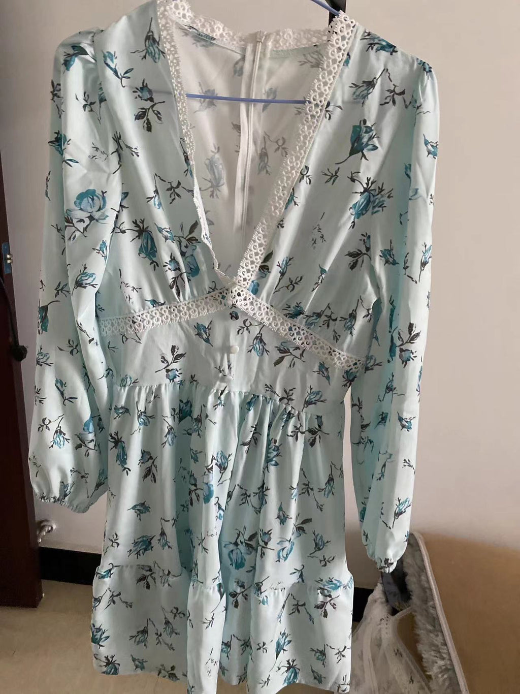 Women's V-Neck Lace Trim Floral Mini Dress — Romantic Puff Sleeve Tiered Ruffle Skirt Short Dress, Sweet Boho Floral Party Dress S–XXXL in 9 Prints