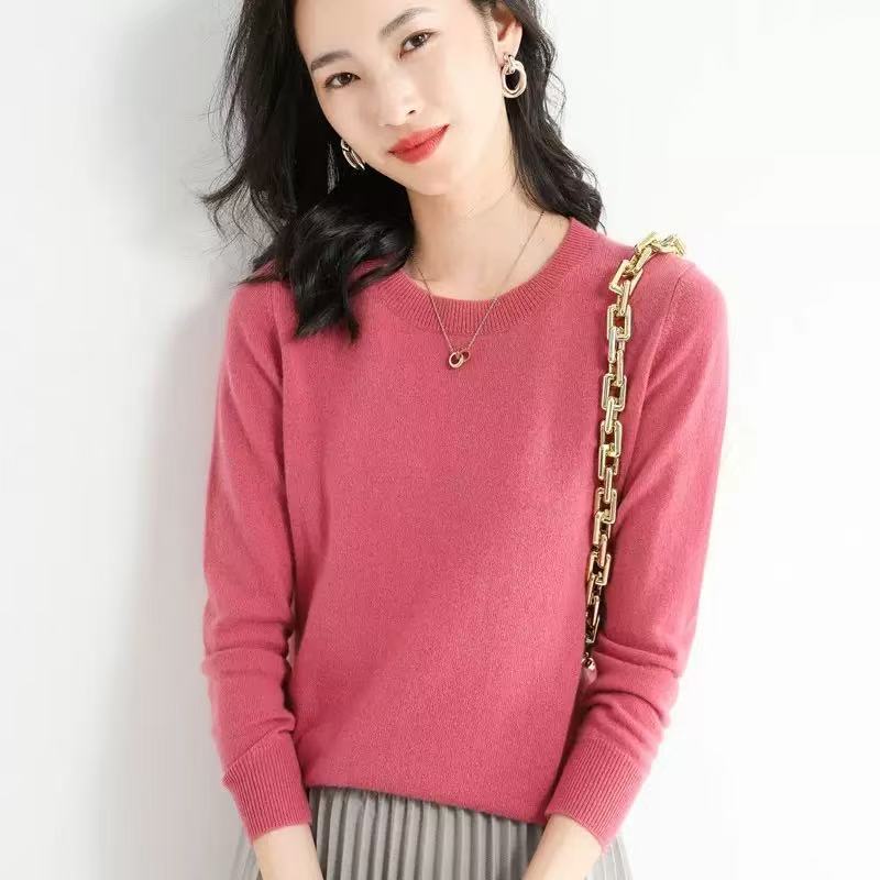 Women's Soft Crew Neck Knit Sweater | Classic Slim-Fit Long Sleeve Pullover Base Layer Top | Fall Winter