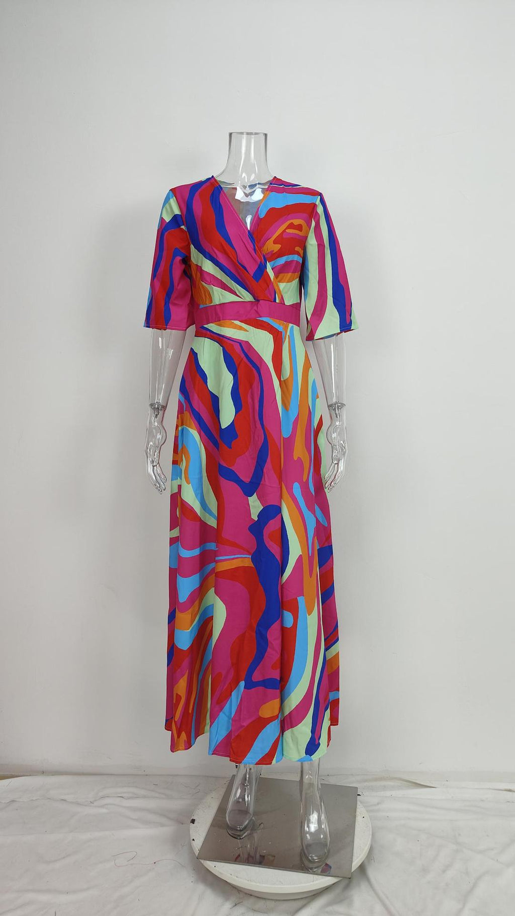 Women's V-Neck Floral Print Maxi Dress — Elegant Fit & Flare Long Dress with Wrap Neckline, Fitted Waistband & Flutter Sleeves, Boho Summer Evening Dress S–XXXL in 16 Prints