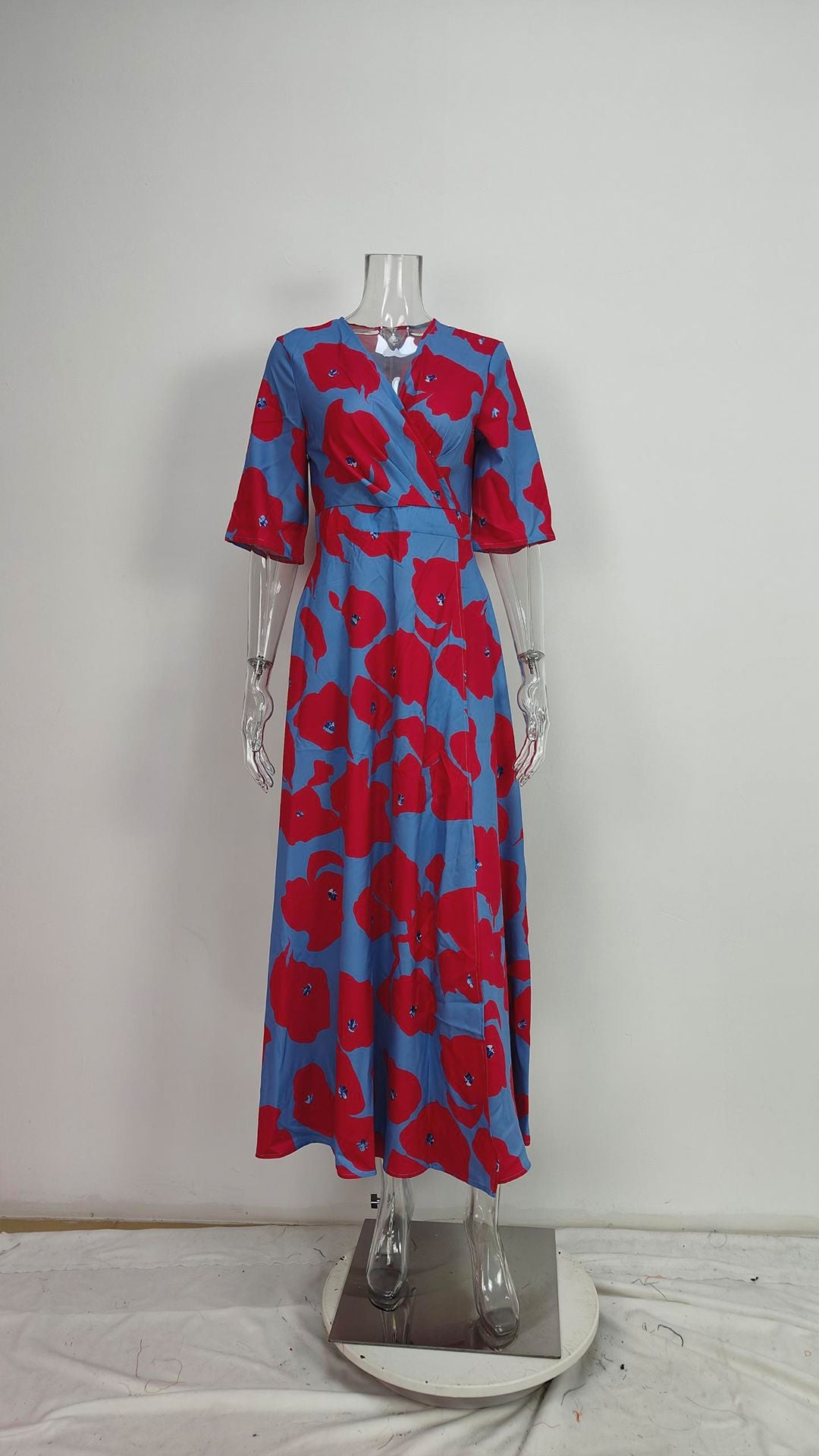 Women's V-Neck Floral Print Maxi Dress — Elegant Fit & Flare Long Dress with Wrap Neckline, Fitted Waistband & Flutter Sleeves, Boho Summer Evening Dress S–XXXL in 16 Prints